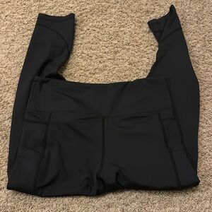 Zyia light n tight pocket 7/8 leggings